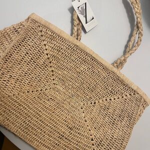 Elegant Natural Raffia Tote Bag